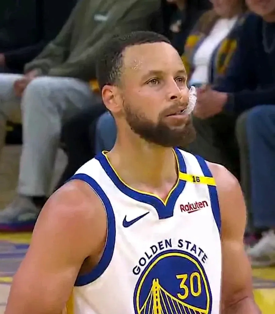 今晨北京首钢调整名单金州勇士止住颓势备战NBA季后赛，这一次真的风云突变多伦多猛龙清晨遗憾出局的简单介绍开云登录网址入口